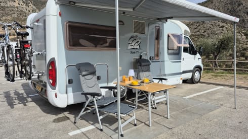 Travel comfortably with our complete Knaus Sun Ti!