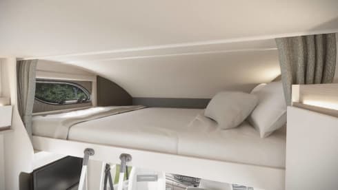 BZT – 2024 Swift Voyager 485 - 5 Berth Rear Fixed Bed