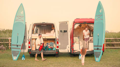 Woody – Luxury 3 seat 2 berth camper fully kitted out! Itinerary planning included!