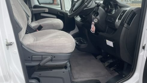 EnJoa Life – Autobus Pilote a 4 posti letto dal 2023