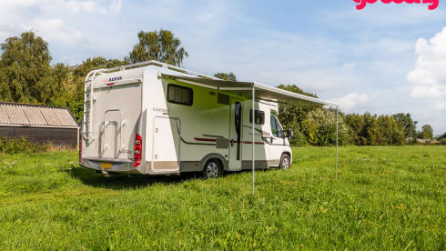 Kikker  – 5p Adria Mobil integrated uit 2011