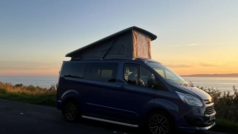 Whey Aye Wagon – 4 berth Ford transit custom campervan 