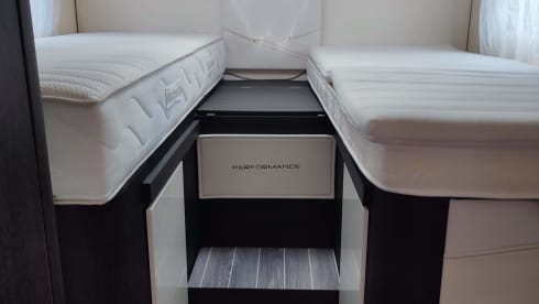 4p Ford semi-integrated from 2019