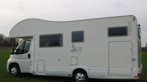 Riviera Garage – Beautiful Ford Riviera for 6 persons with XXL garage