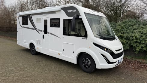 Luxury McLouis camper for 4 people 