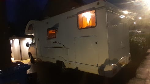 6 berth Swift semi-integrated from 2004