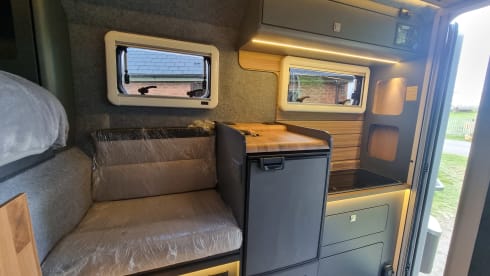 Isuzu Dmax Vcross with Gladiator SM Camper  – 2 Schlafplätze Sonstiges ab 2021