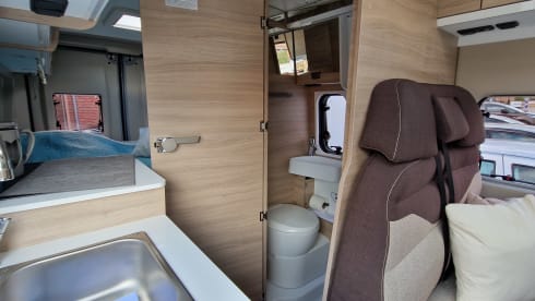 LoungeCamper – Want to slow down and have fun driving
