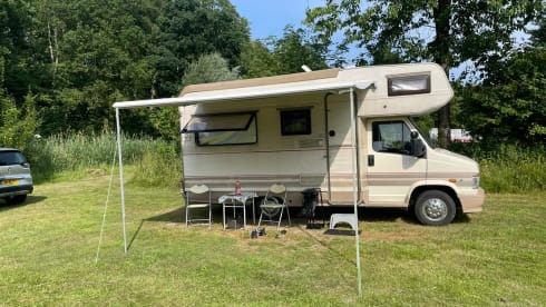 4p Dethleffs alcove from 1993