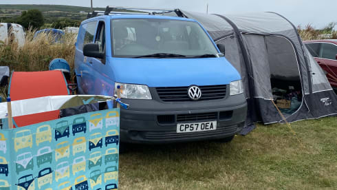 Bluey – 2 berth VW Campervan 