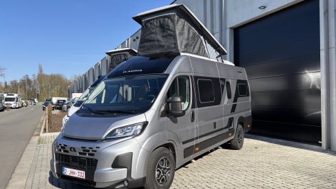 Adria Twin 640 SGX Sports AUTOMAAT
