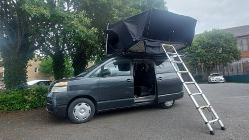 Gerald  – 4 berth Toyota rooftop safari tent  price includes insurance !