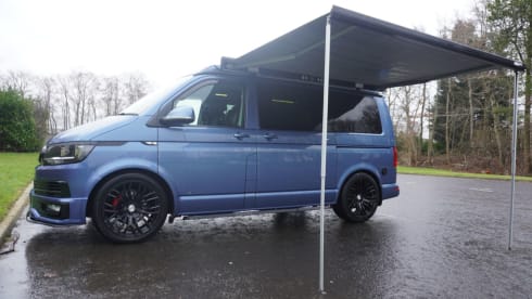 Wee Boo – 4 berth Volkswagen campervan 