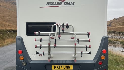 Rascals – 6 berth Ford roller team zefiro 