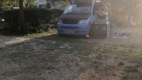 Bluebell – VW T5 pop top 4 posti letto.