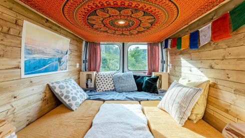 Tembo – Super attractive off-grid camper