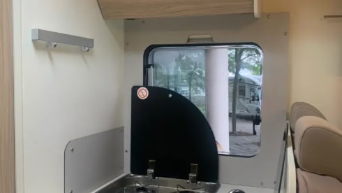CoBilhome – Rimor Semi-integrated 5P with twin beds