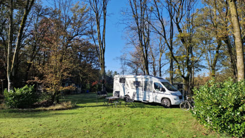 Camper Ledegem – 2p Carado semi-integrated from 2024
