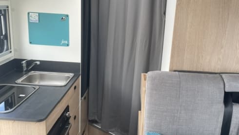 EnJoa Life – Autobus Pilote a 4 posti letto dal 2023