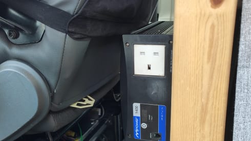 Rambo VIII – Off Grid, Touring or Site Set Up - Suitable for up to 5 persons!