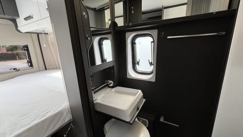 Willy – Cozy camper van to go on an adventure with!
