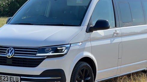 Billy 'Ocean' California Camper – 4 berth Volkswagen campervan from 2023