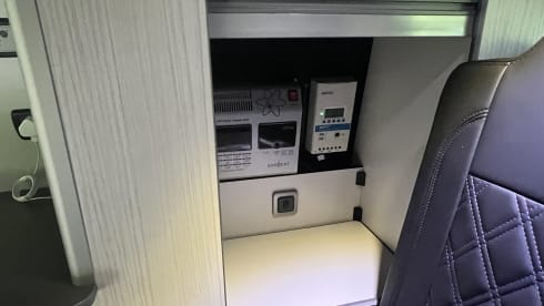 ADDAM – 4 berth Volkswagen bus from 2016