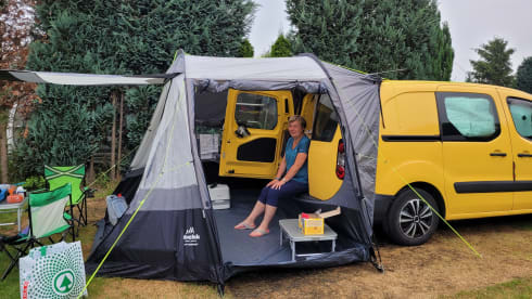 Postbusje – Sympathetic micro camper