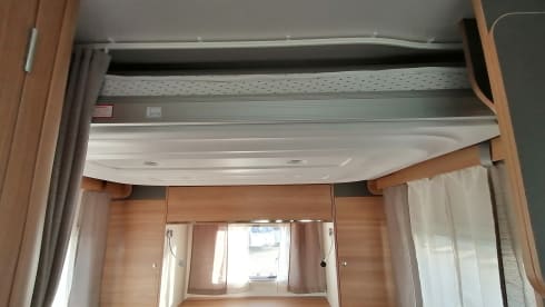 4 Berth Bailey Adamo 75-4DL 2024