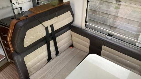 4p Adria Mobil semi-intégrée à partir de 2017
