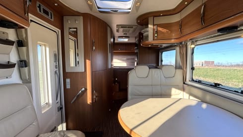 Fine luxury Hymer integral for 4p