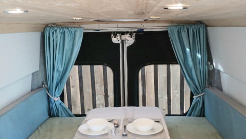 Marguerite – Perfect for 2. Dog-friendly too!