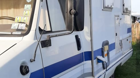 blue bird – 4-person Fiat 280 / Knaus from 1990