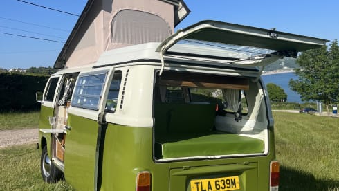 Olive – 'Olive' VW T2 Westfalia 1973 Campervan