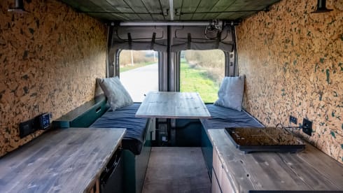 COSY off-grid bus