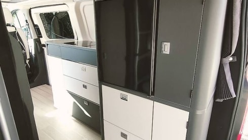 Odisseo – Westfalia Kelsey van con doccia e wc parcheggia ovunque 