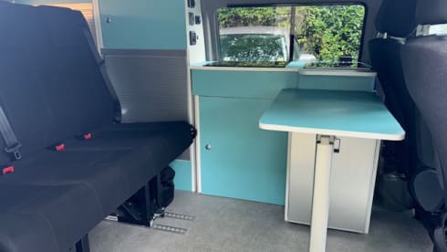Mercedes-Benz Vito campervan with beautiful installation.