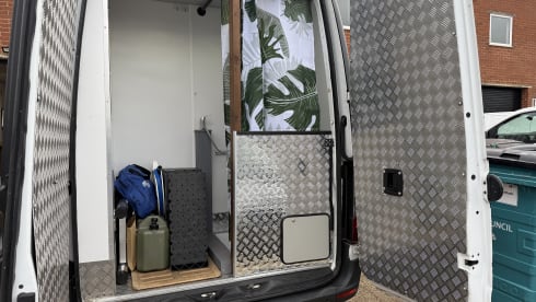 Avandra  – Avandra – All-Season Adventure Campervan 🚐✨