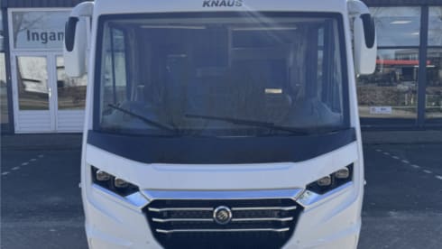 Luxe en rust in de natuur – 4p Knaus integrated uit 2022