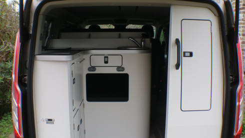 Ford Nugget (new model 2022). With outdoor cooking set!