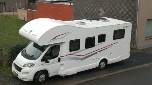 Ons Mieke...  – Rimor seal 695: Cozy mobile home with spacious bedroom.