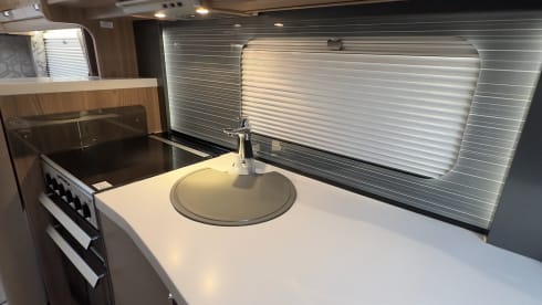 6 Berth 6 Belts - The Ultimate Family Camper 