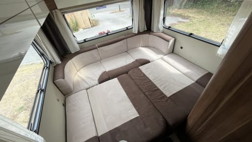 Rolley – 6-Bett-Rollerteam-Wohnmobil in Familiengröße mit 6 Sicherheitsgurten!