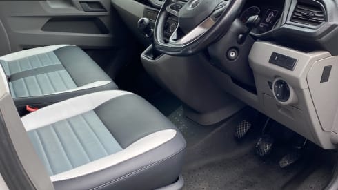 Fin – 4 berth 2020 Volkswagen T6.1 campervan with pop top 