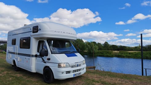 GeeGee – Autotrail Cheyenne 635SE 2006 2.8JTD met 4 slaapplaatsen