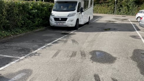 Mc Louis Carat – McLouis Carat 5pers. Semi-integrated from 2020