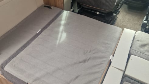 Colette – Swift-bus met 4 slaapplaatsen uit 2018