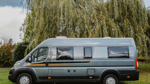 beautiful 2p Pössl bus from 2018