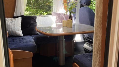 Jelbe – Rapido half integrated Two to four persons.