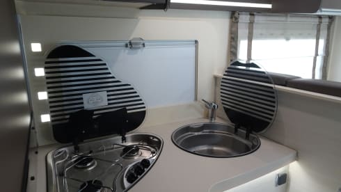 Coast Roller  – 4p Chausson semi-integrated uit 2016
